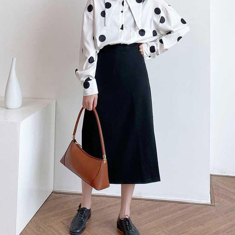 【本革ハンドバッグ】女性らしい可愛らしさ＋上品＝モテアイテム！！ 女子会、デート、通勤にマルチに大活躍です◎