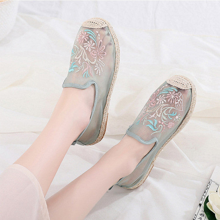 【チュール刺繍スリッポン】透け感が可愛いフラットサンダル 爪先ゆったり設計、窮屈感を感じず 通気?透湿性に優れる